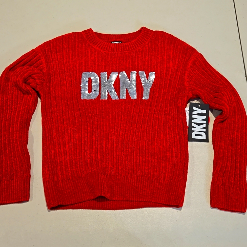 DKNY sweater size S(7). NWT